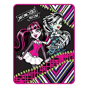 Mattel Monster High My Best Ghouls Throw Micro Raschel Blanket