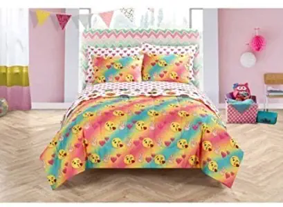 Girls Emoji Rainbow Icons Full Comforter, Sheets & Shams (7 Piece Bed In A Bag) + HOMEMADE WAX MELT